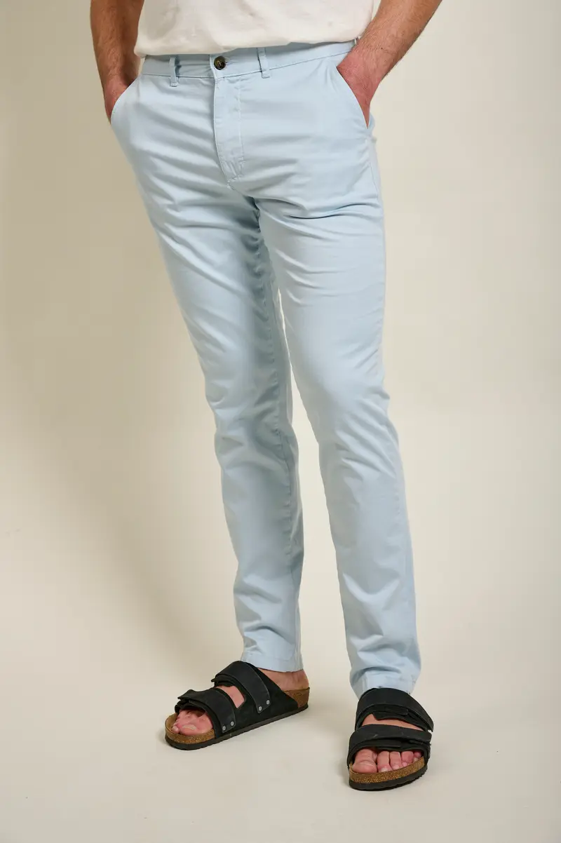 PANTALON CHINO BASIC - SKY