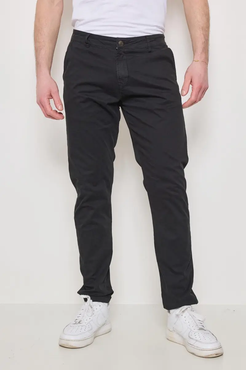 Pantalon chino noir habillé pour homme