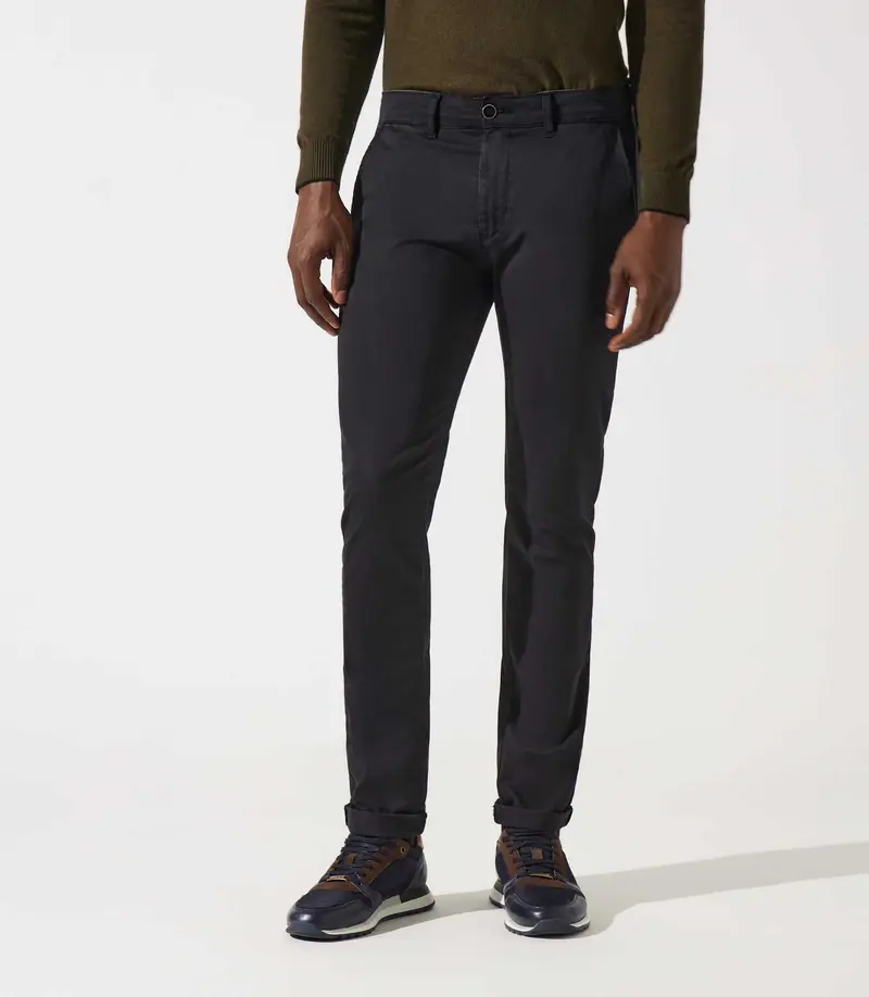 Pantalon chino satin noir VANAMABT