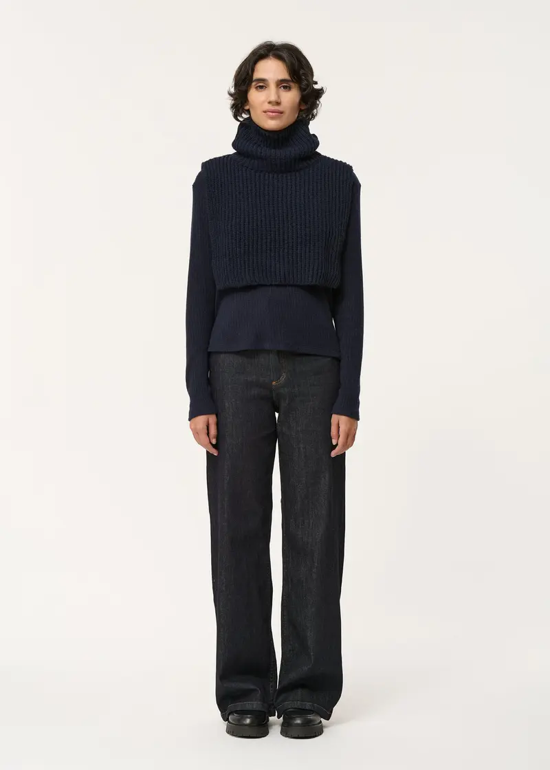 Plastron bleu marine col roulé