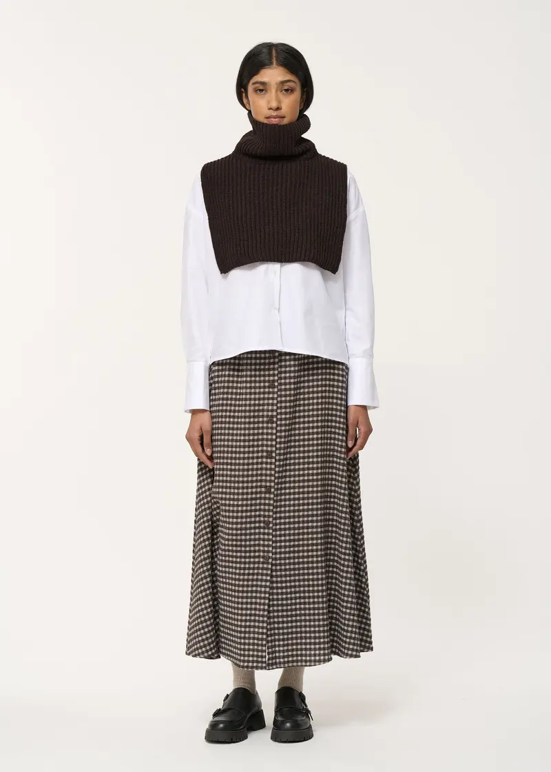 Plastron marron col roulé