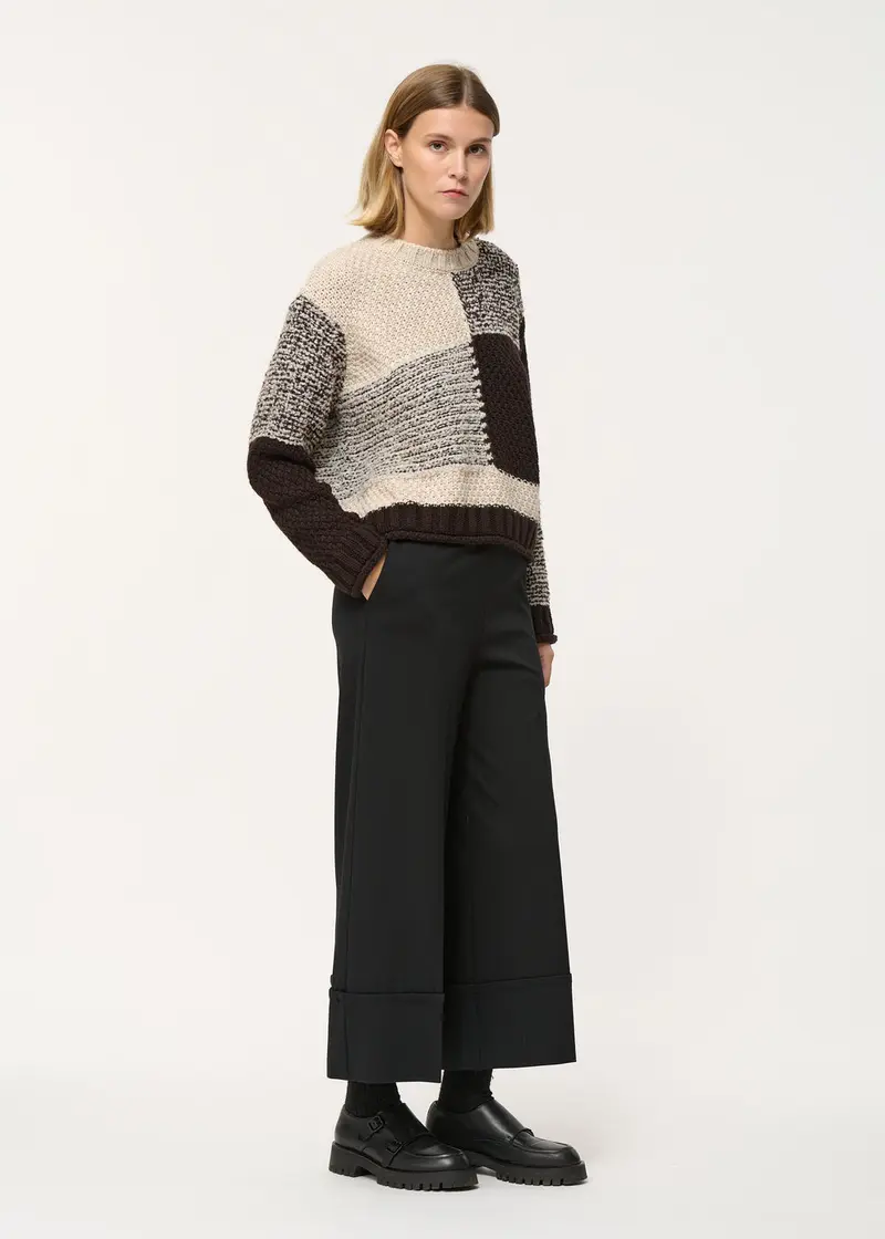 Pull beige et marron oversize à motif graphique