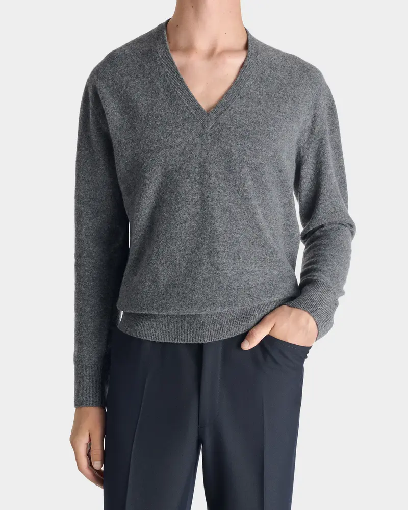 PULL COL V EN LAINE D'AGNEAU EXTRAFINE - GRIS