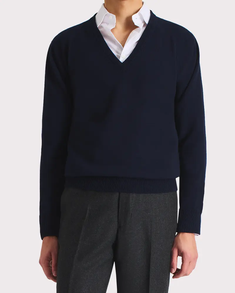PULL COL V EN LAINE MÉRINOS - BLEU MARINE