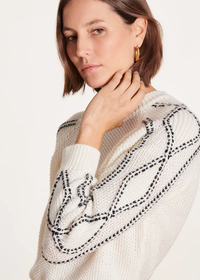 Pull écru droit col rond en laine