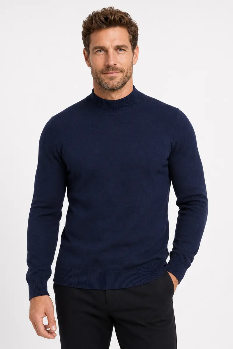 Pull homme marine à col montant