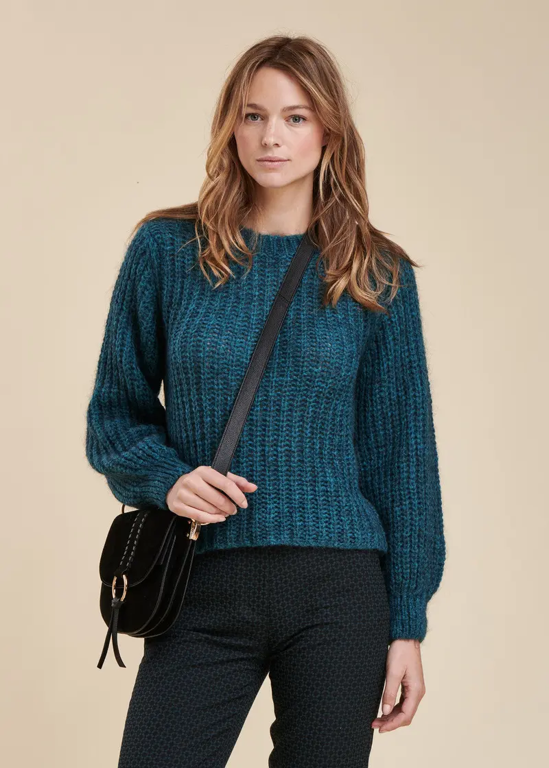 Pull manches bouffantes