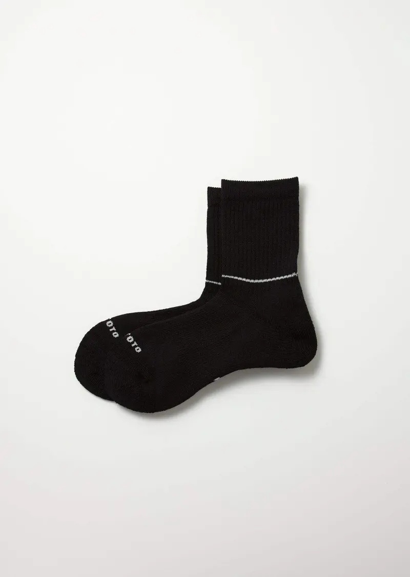 R1483 Black