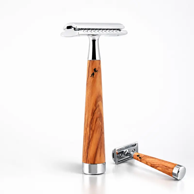 Rasoir Ippos Beard en bois d'olivier, gravé en France
