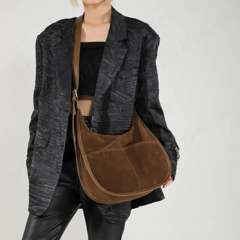 Sac à Bandoulière en Daim pour Femme, Imprimé Léopard, Fourre-Tout avec Multi-Poches, Sangle Réglable, Hobo, Sacoche