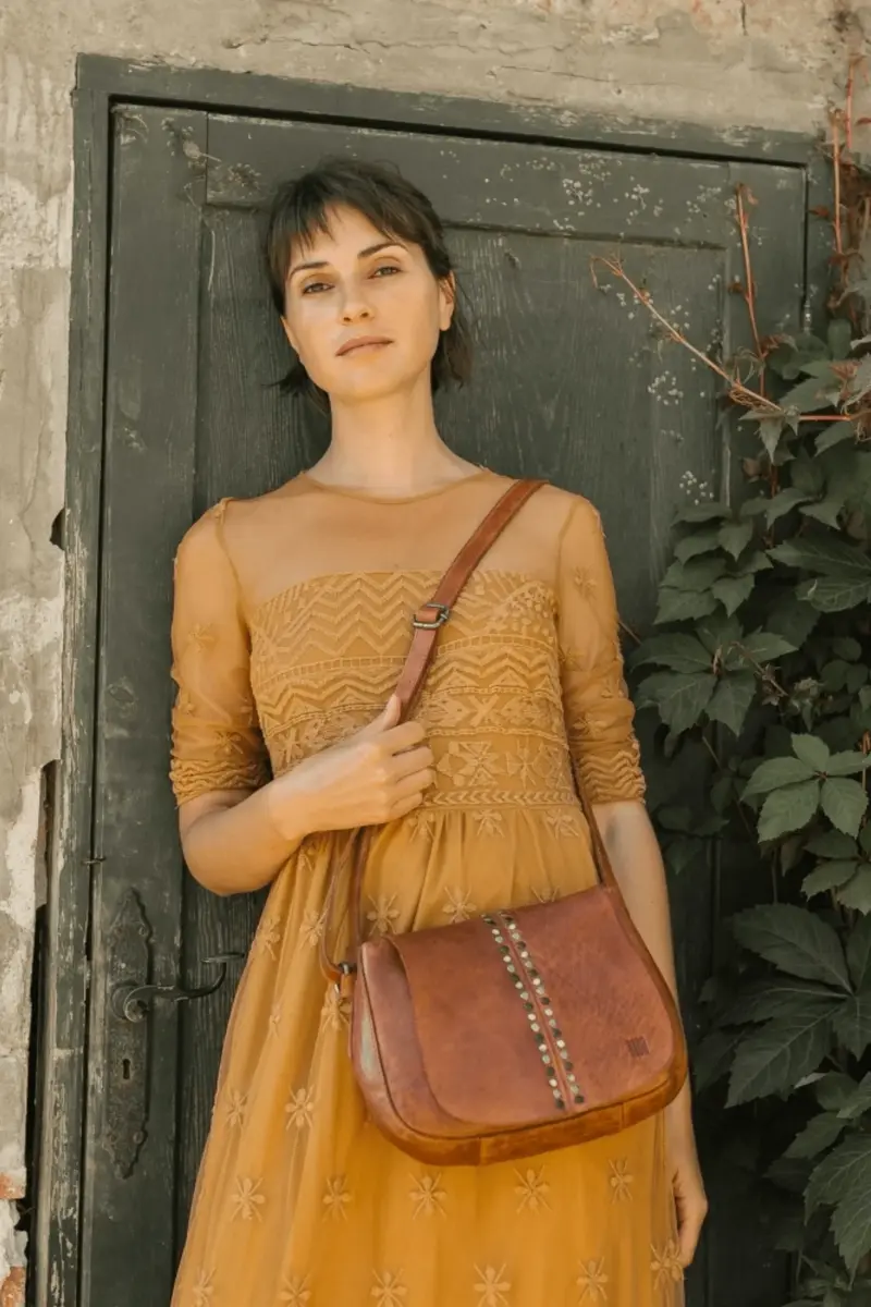 Sac bandoulière Hancock HAK2L en cuir clouté