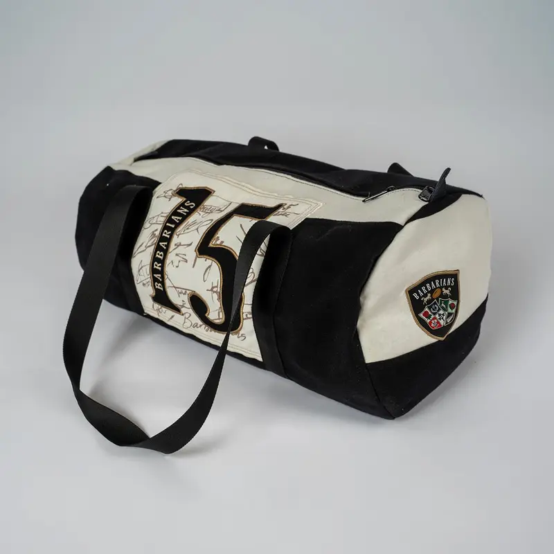 Sac bowling upcyclé Barbarians n°15