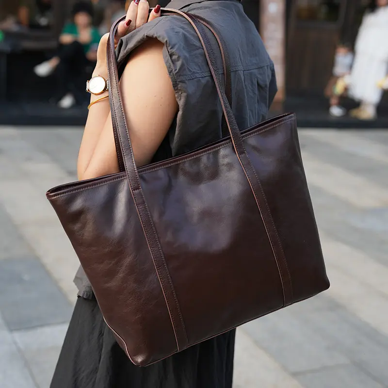 Sac Épaule Grande Capacité Femme – Cuir Végétal Coutures Artisanales | Noir & Marron