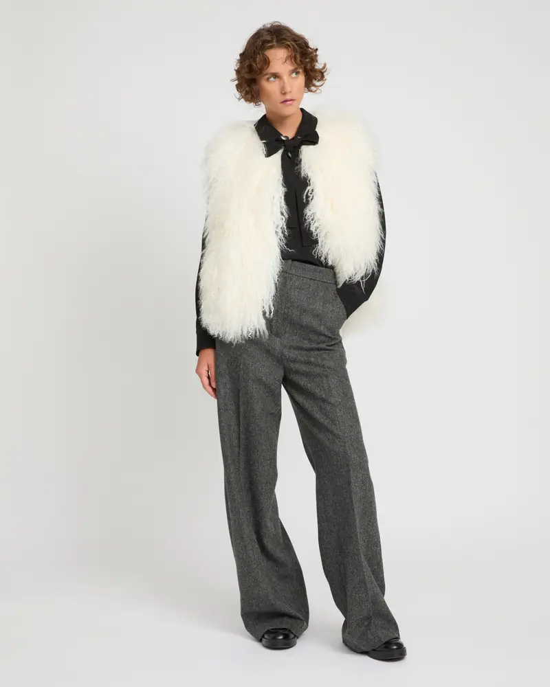 Sleeveless gilet in Mongolian lambskin