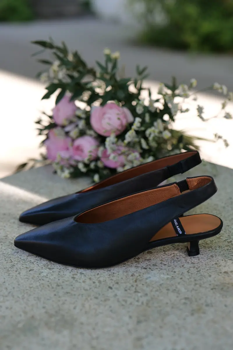 Sonia noir – Escarpins slingback femme en cuir noir, talon 3,5 cm – Ángel Alarcón
