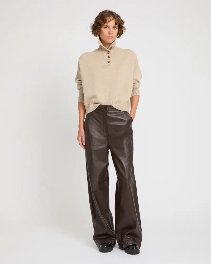 Straight trousers in lamb leather