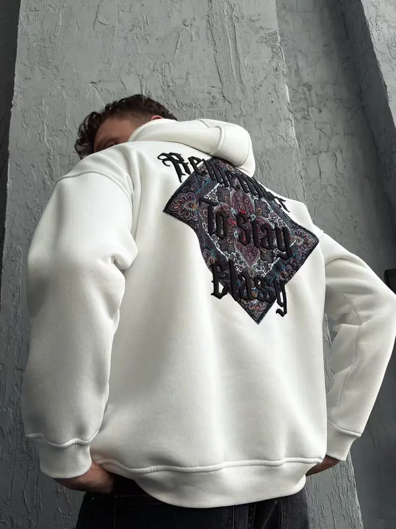 Sweat capuche motif persan homme stylé