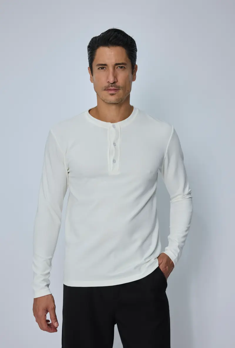 T-shirt Henley homme manches longues en maille côtelée, col tunisien boutonné, coupe ajustée