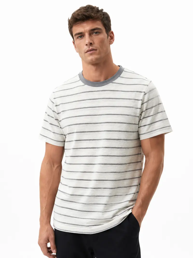 T-shirt homme rayé gris à col contrasté