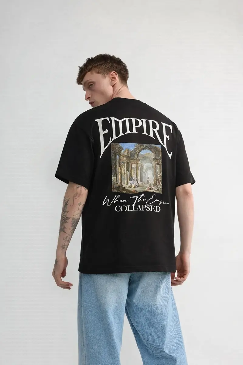 T-shirt oversize avec illustration artistique