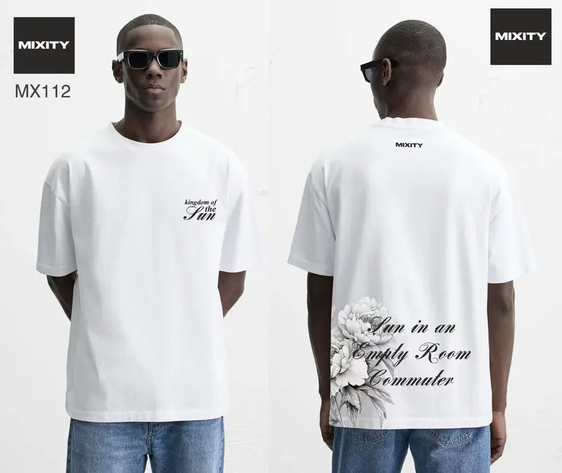 T-shirt oversize blanc avec imprimé fleur