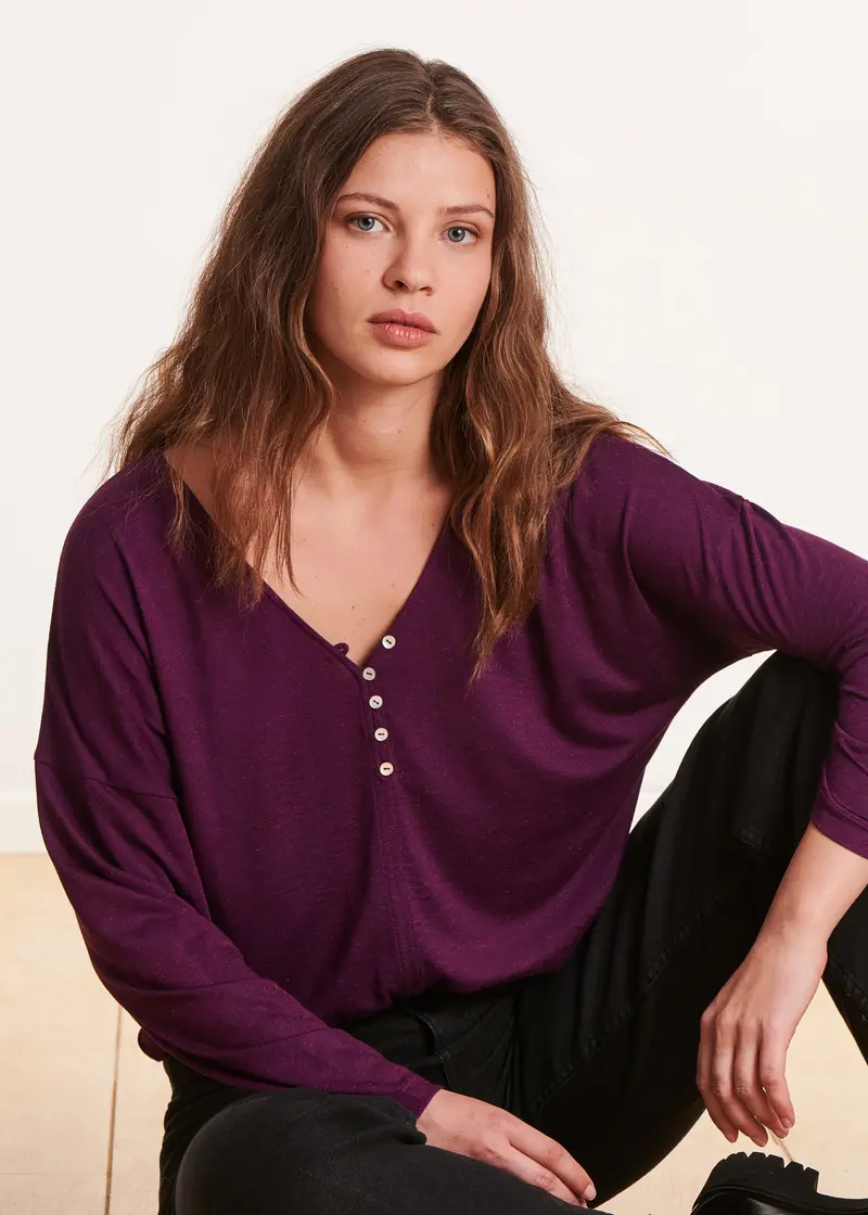 T-shirt prune manches longues encolure V
