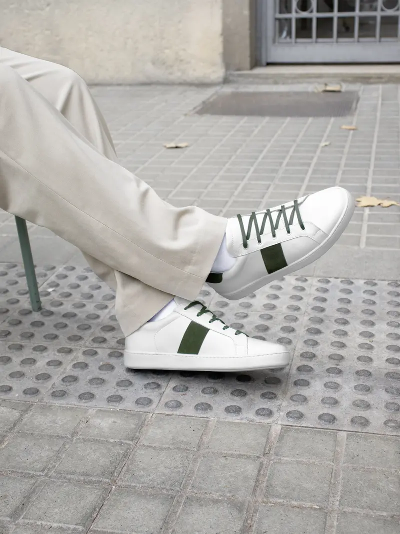 Tennis lacet cuir blanc kaki