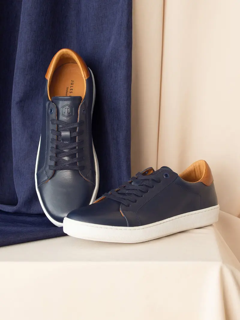 Tennis lacet cuir bleu