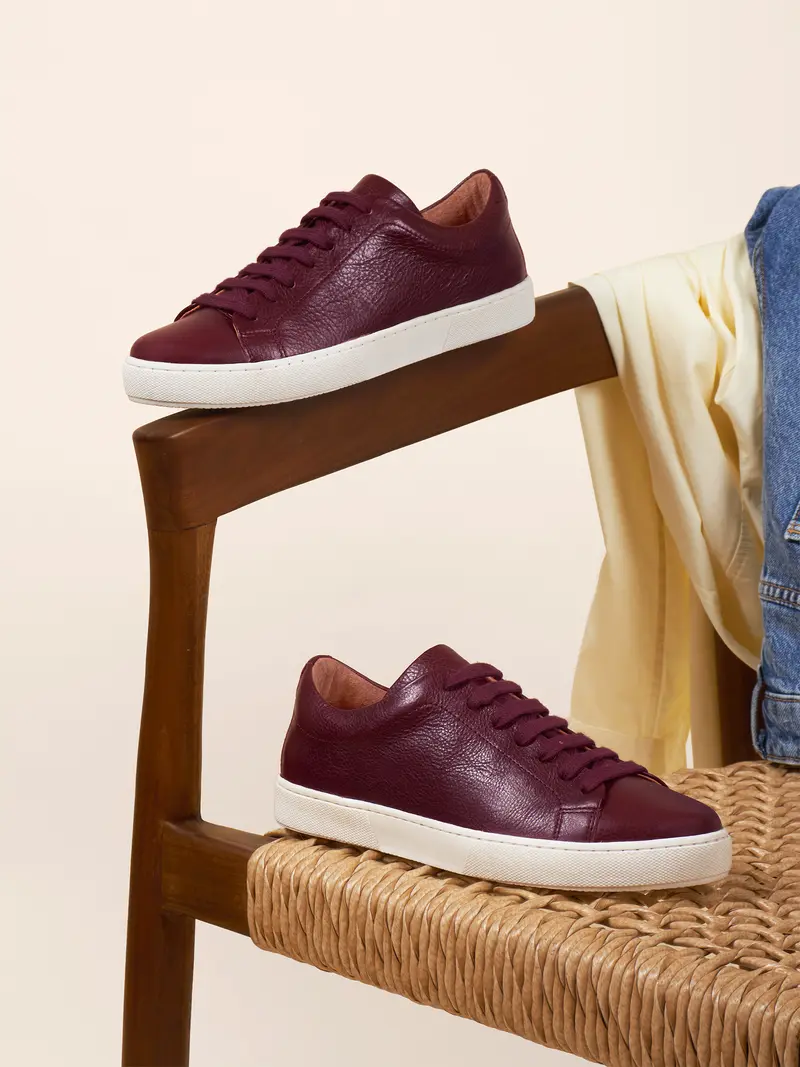 Tennis lacet cuir grainé bordeaux