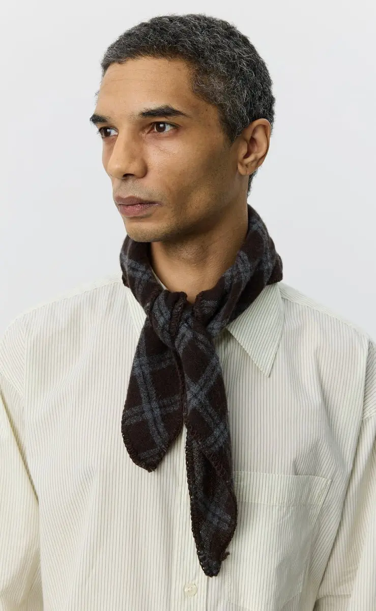 TRIANGLE SCARF - Brown Grey Check