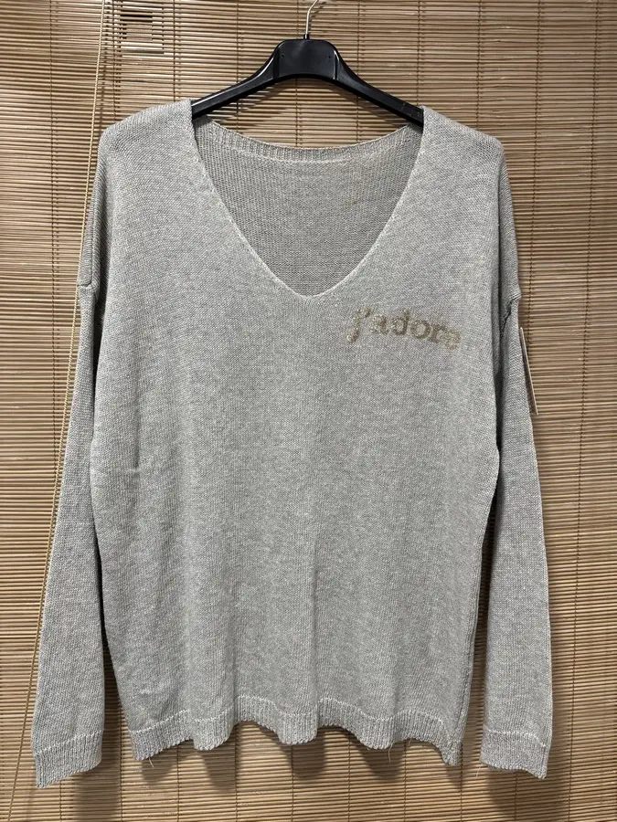 TU - Pull col V J'adore gris