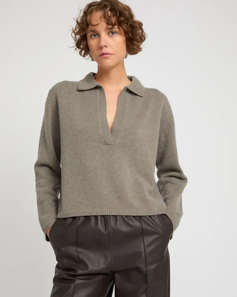 V-neck wool and cashmere sweater