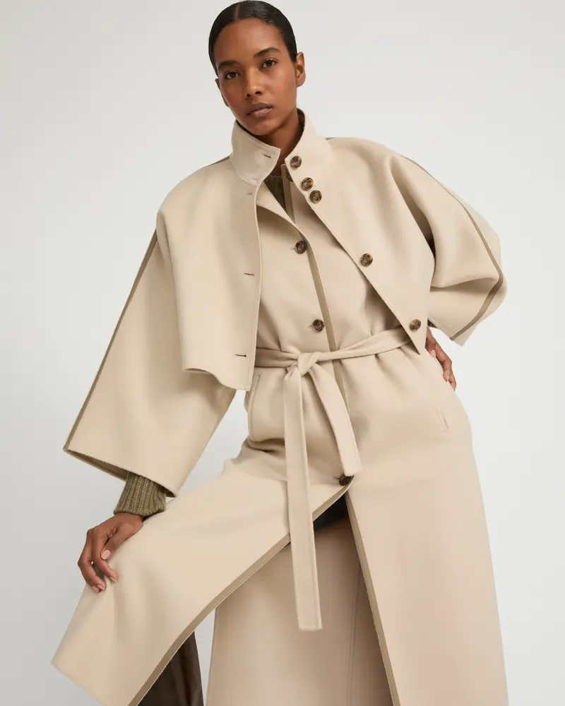 Veste cape cropped en lainage cachemire double face