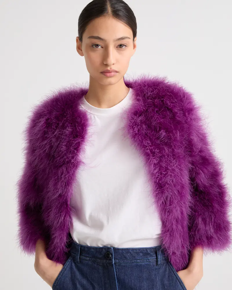 Veste courte en plumes