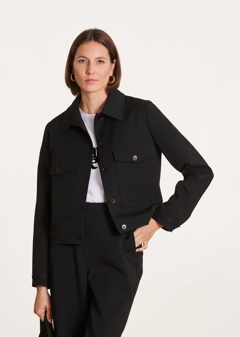 Veste courte noire doublée coupe droite