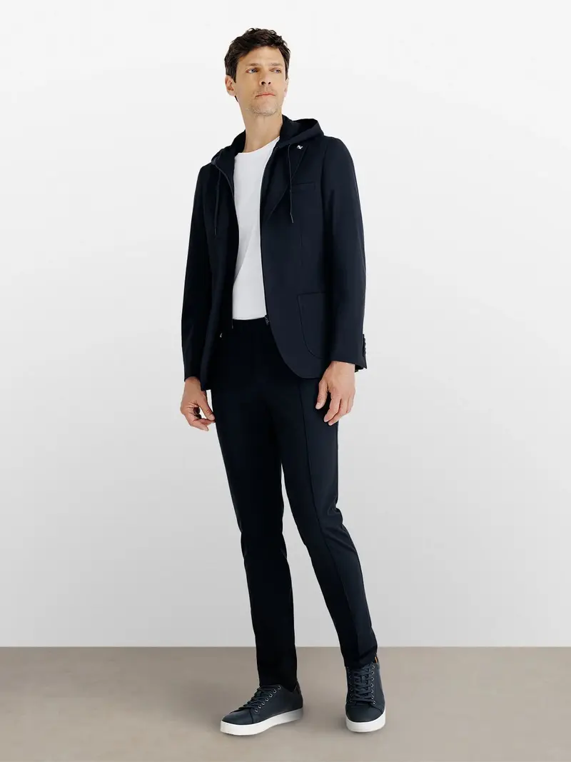 Veste en maille avec parementure marine