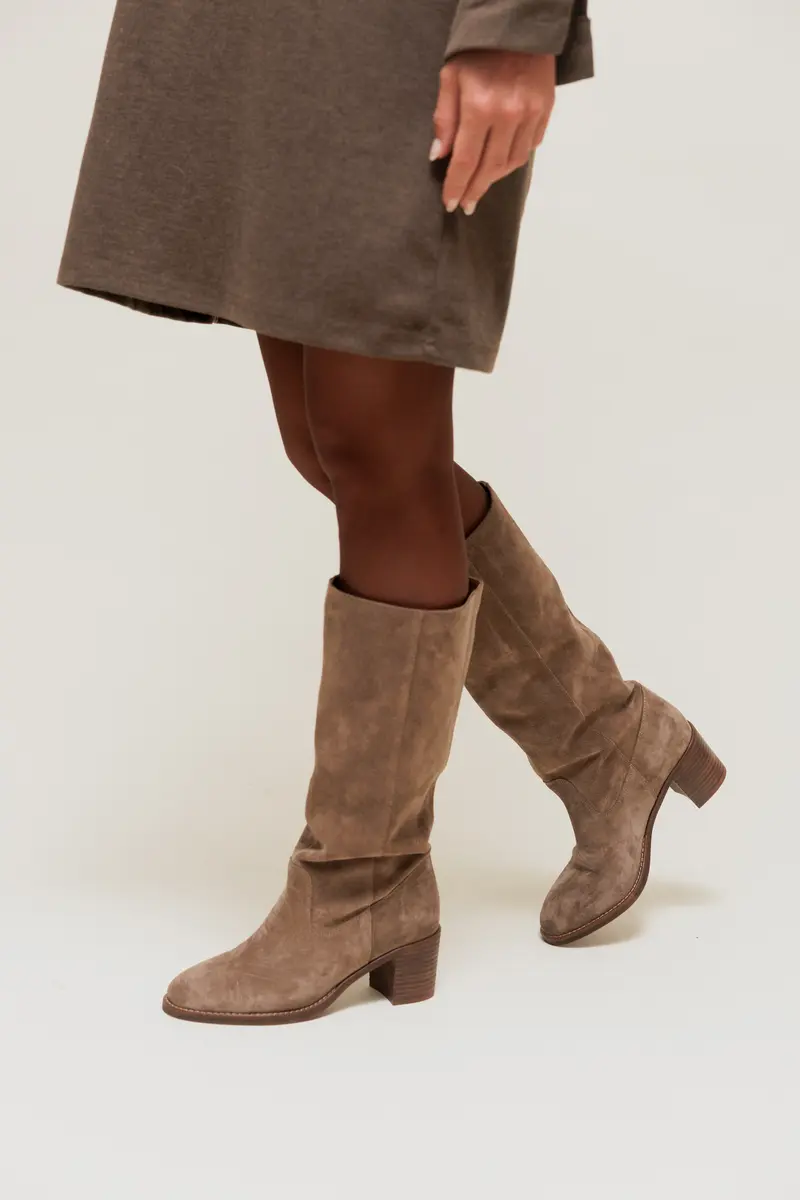 YSEE - Bottes en Croûte de Cuir Taupe